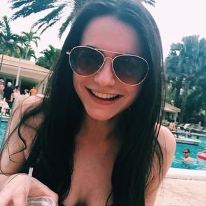 Meet your Posher, Hayley